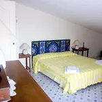 Semesterbostad Dimore Santojanni - La Casa Sul Porto Maratea