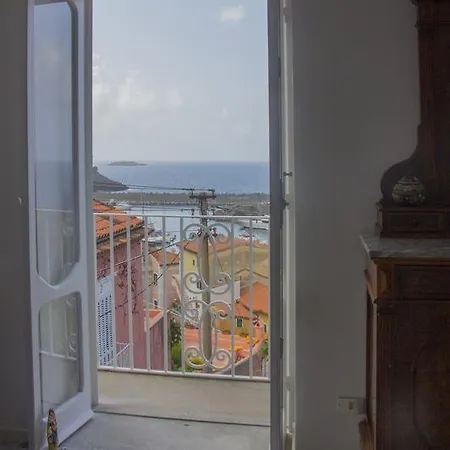 Semesterbostad Dimore Santojanni - La Casa Sul Porto Maratea