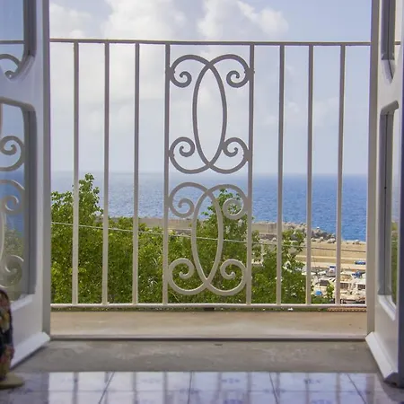 Semesterbostad Dimore Santojanni - La Casa Sul Porto *