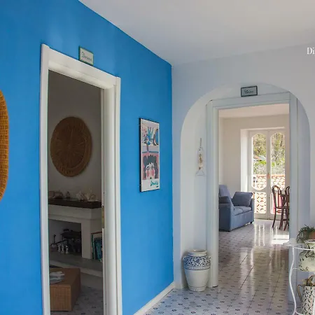 Semesterbostad Dimore Santojanni - La Casa Sul Porto